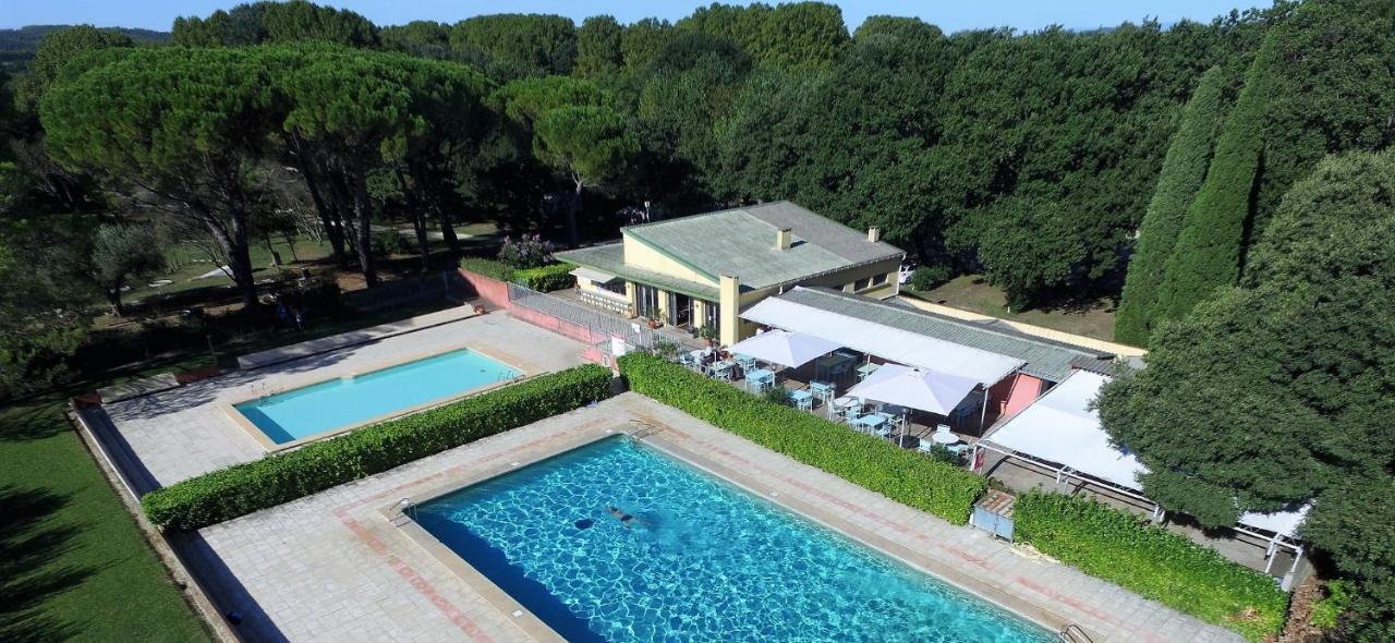 Готель Domaine Le Moulin Neuf Сен-Кантен-ла-Потрі Екстер'єр фото